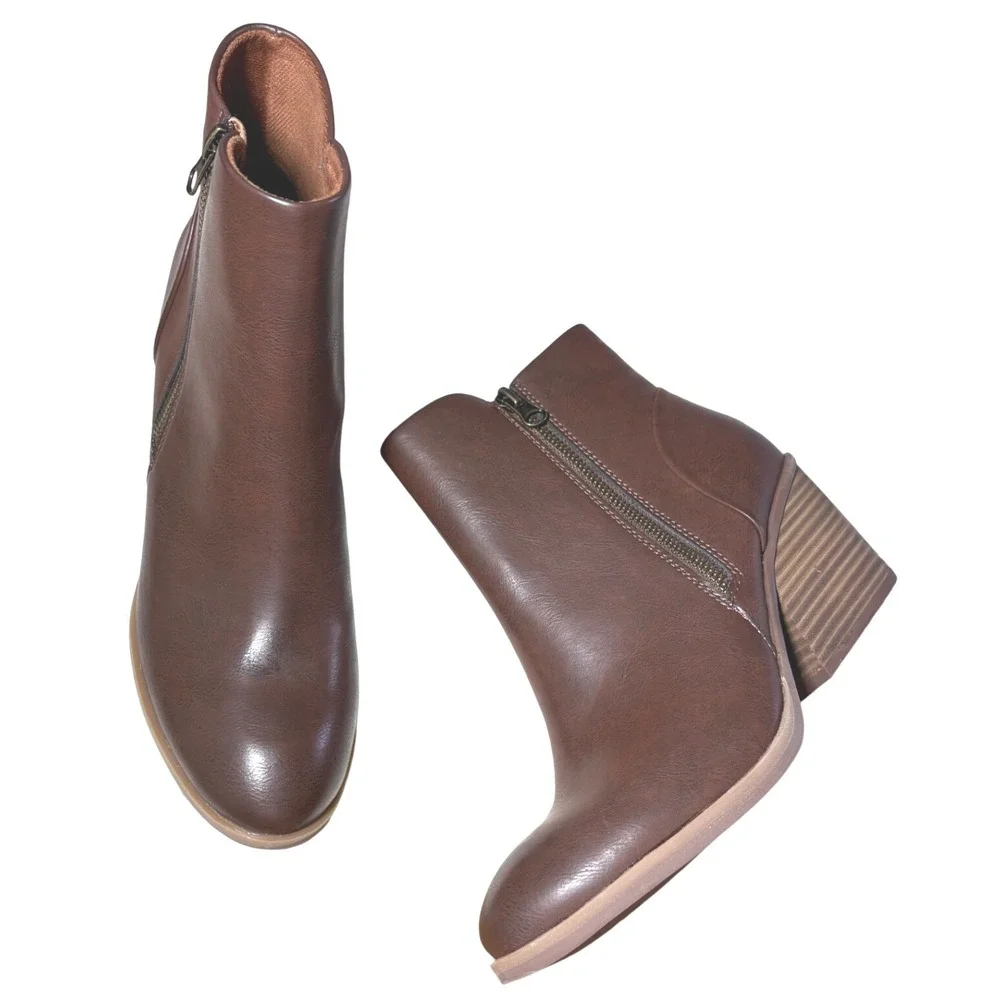 KORKS Hattie Brown Vegan Leather Western Booties. NWOT 8.5
